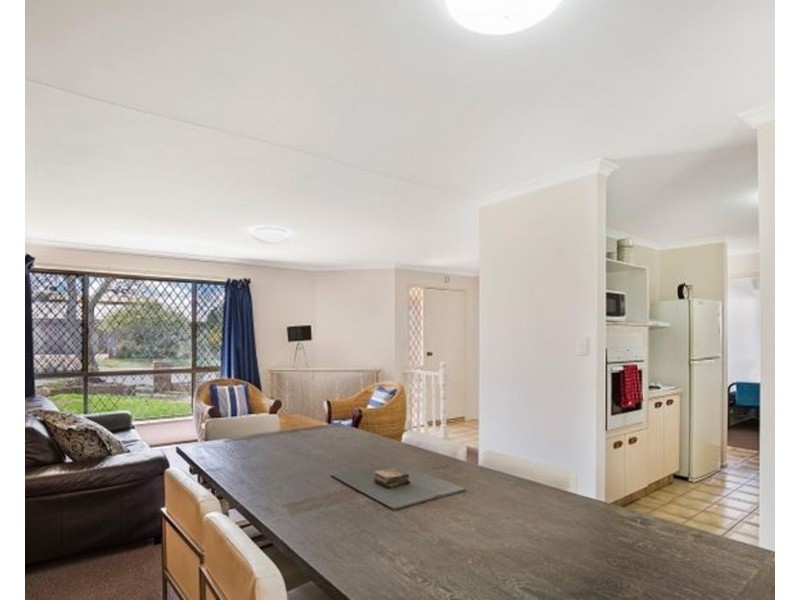 412 Stenner Street, Kearneys Spring QLD 4350