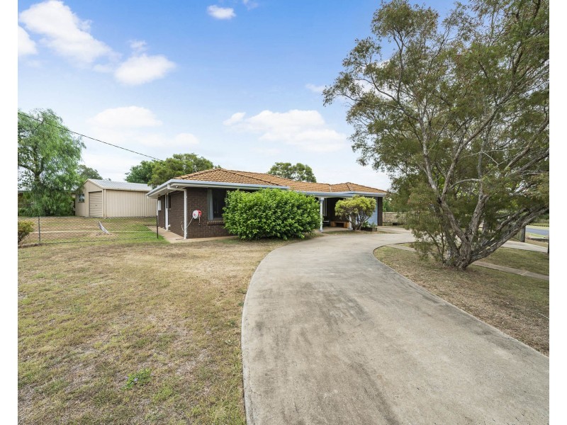 95 Lorrimer Street, Oakey QLD 4401
