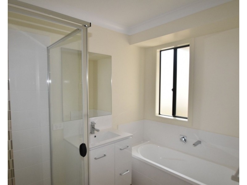 1/3 Minnett Street, Glenvale QLD 4350