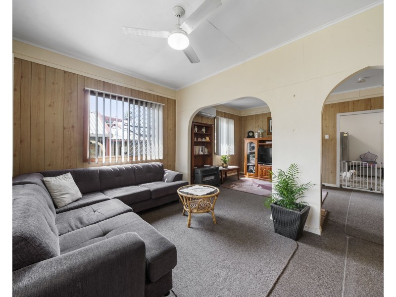 20 Gatfield Street, Newtown QLD 4350