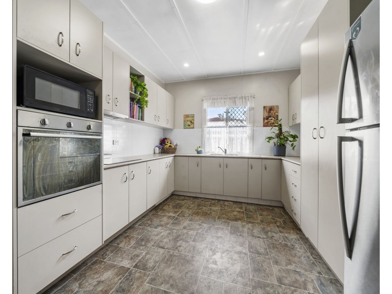 20 Gatfield Street, Newtown QLD 4350