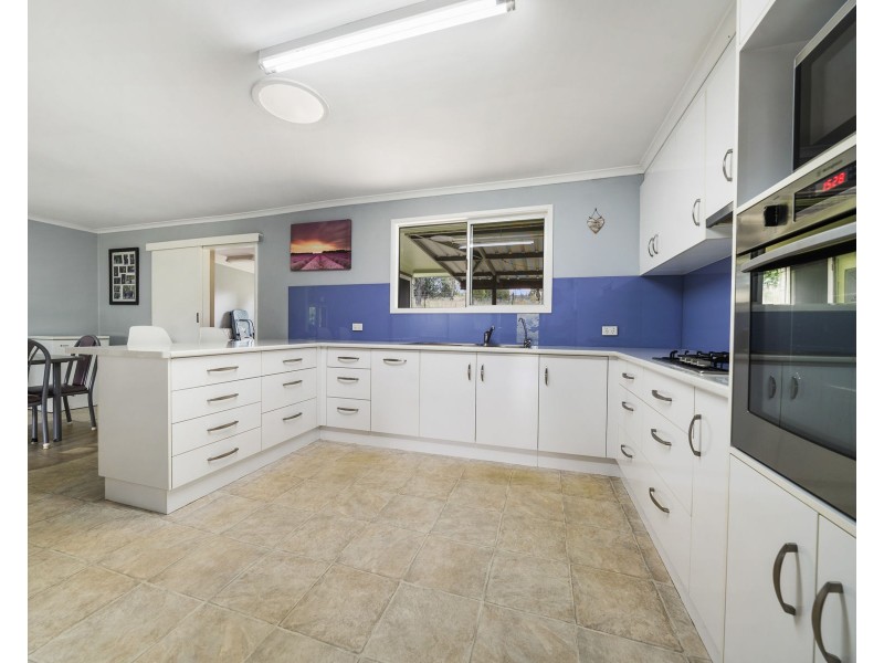 260 Old Homebush Road, Gowrie Junction QLD 4352