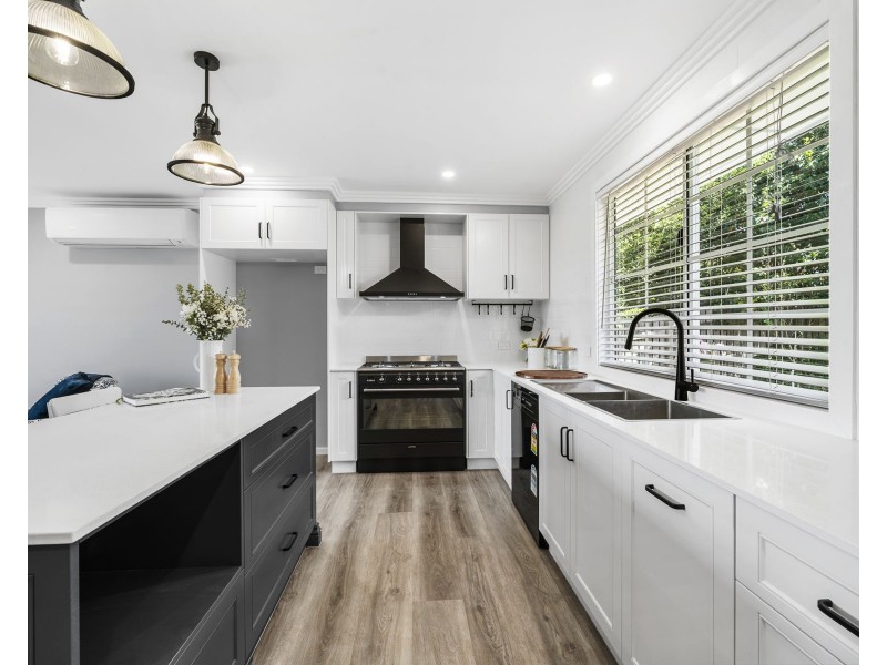 14 Messines Street, Harlaxton QLD 4350
