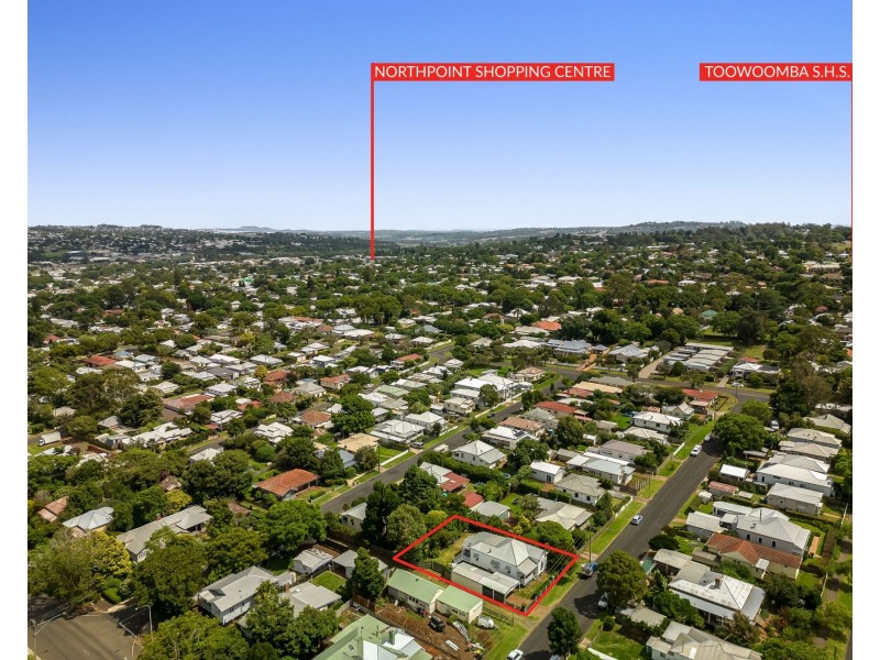15 Knight Street, North Toowoomba QLD 4350