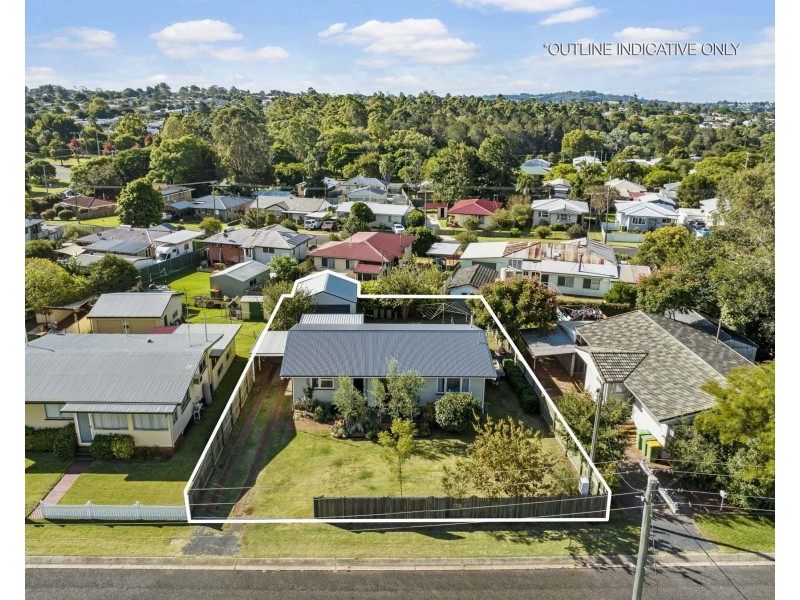 7 Hanlon Street, Newtown QLD 4350