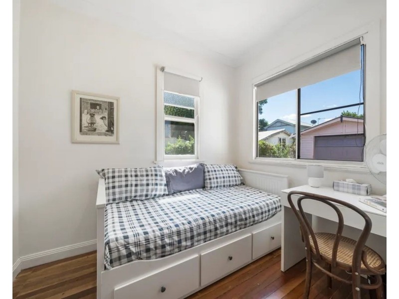 167 Campbell Street, Newtown QLD 4350