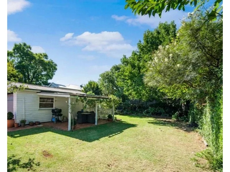 167 Campbell Street, Newtown QLD 4350