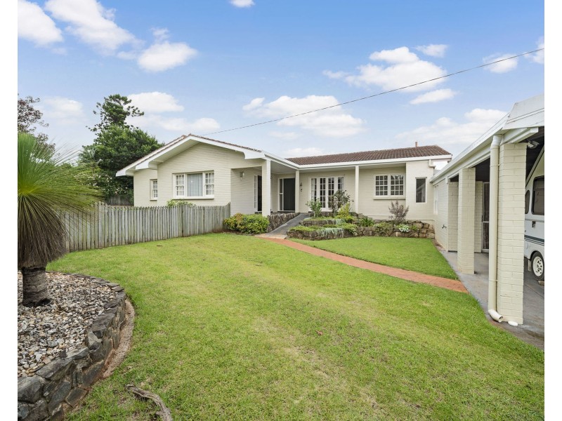 3 Lockhart Court, Harristown QLD 4350