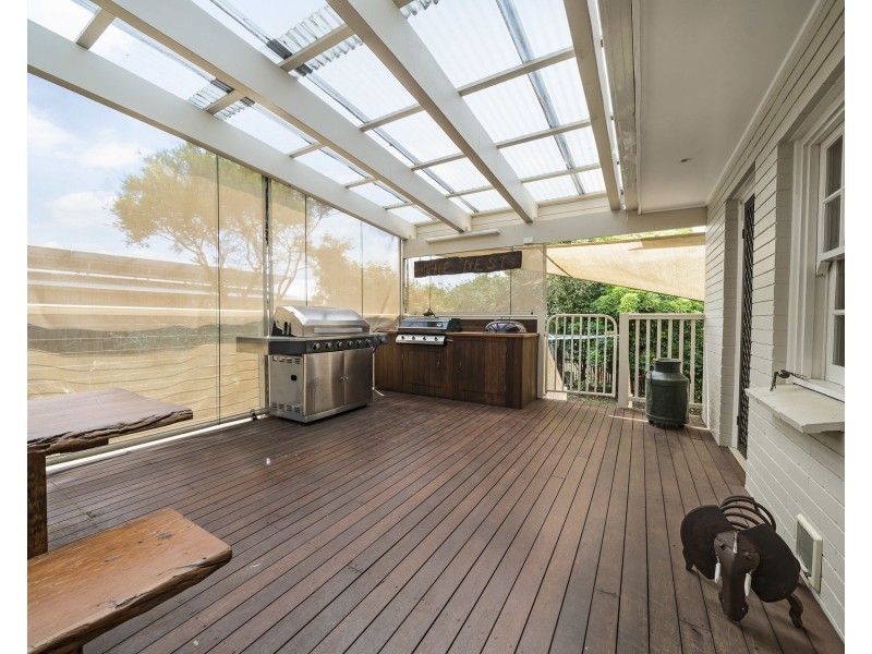 3 Lockhart Court, Harristown QLD 4350