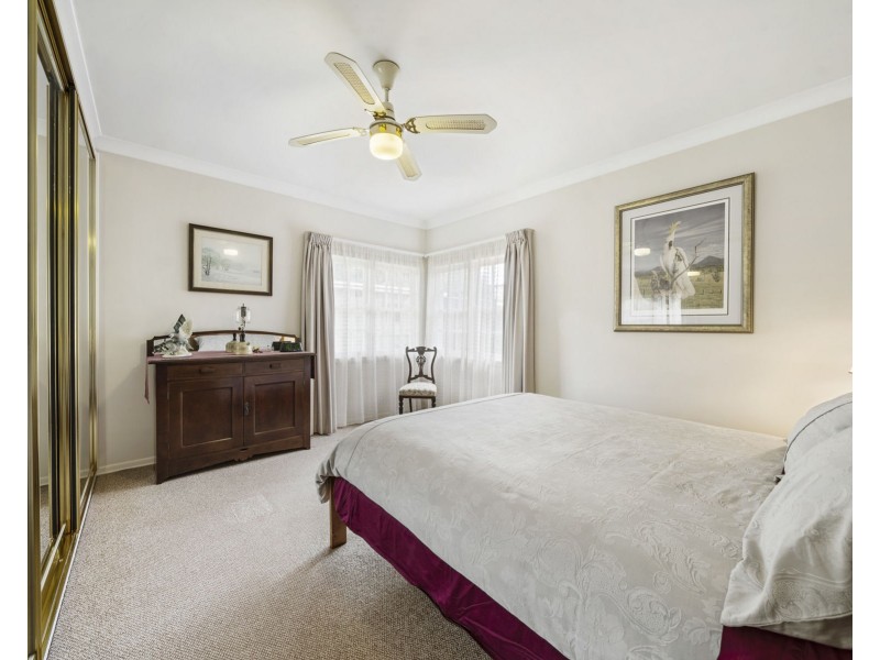 3 Lockhart Court, Harristown QLD 4350