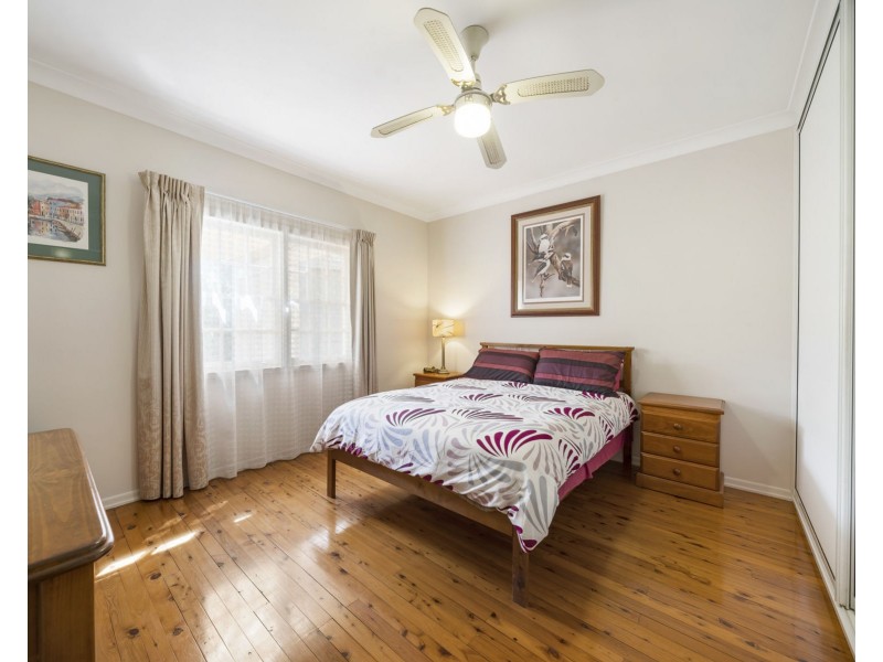 3 Lockhart Court, Harristown QLD 4350