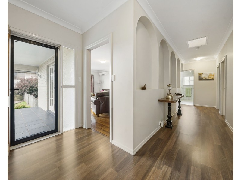 3 Lockhart Court, Harristown QLD 4350