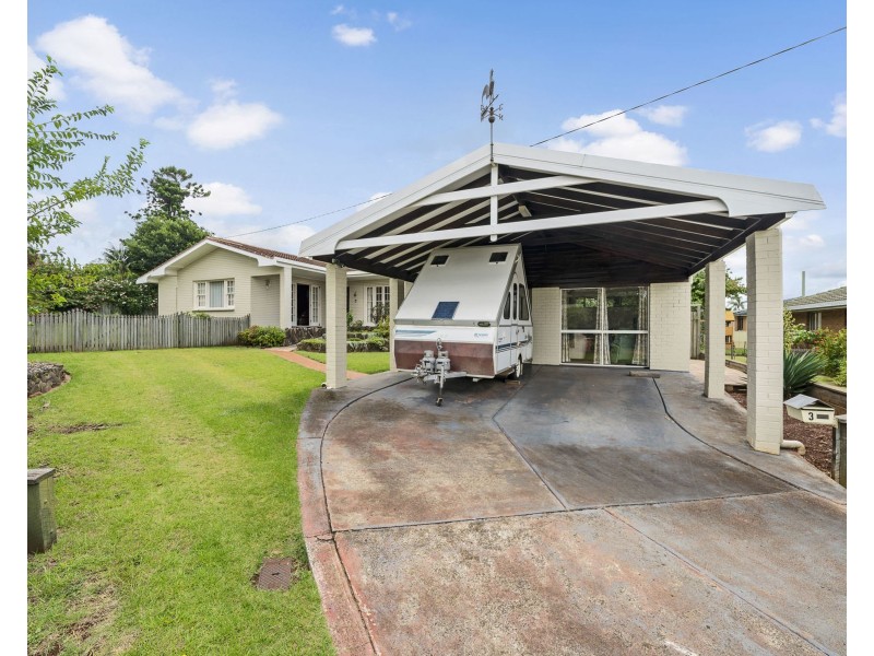 3 Lockhart Court, Harristown QLD 4350