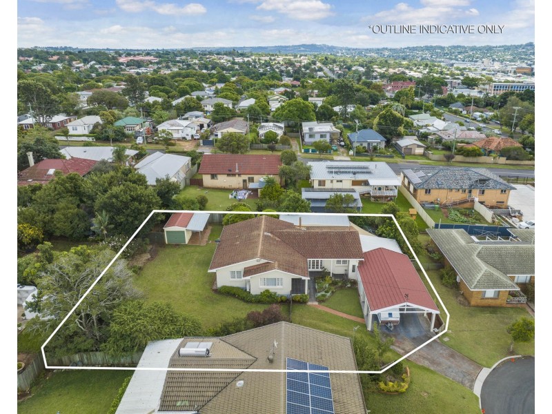 3 Lockhart Court, Harristown QLD 4350