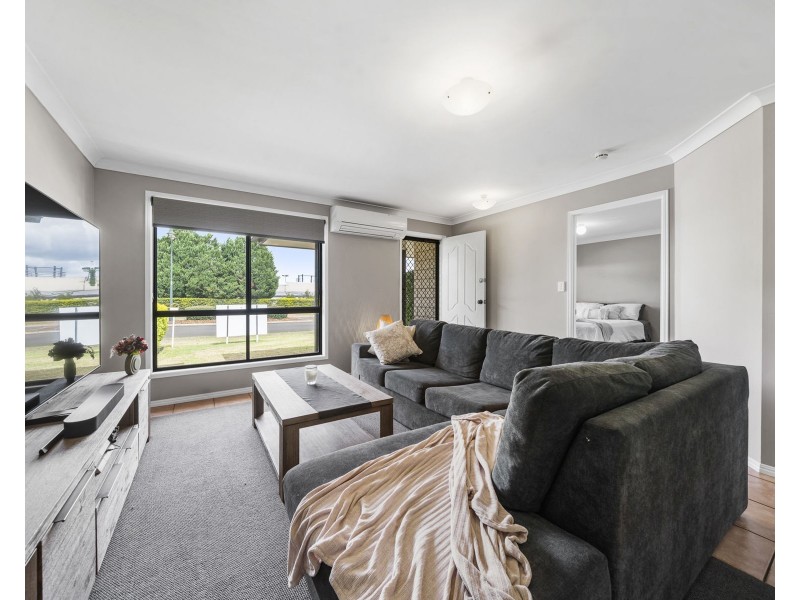 12 Rogers Drive, Highfields QLD 4352