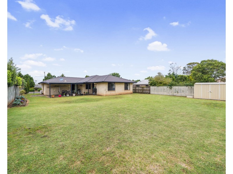 12 Rogers Drive, Highfields QLD 4352