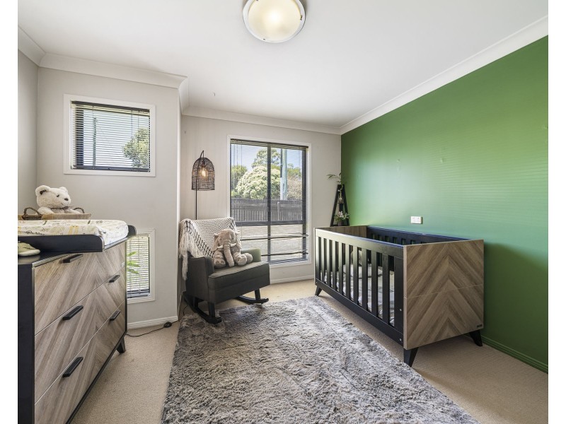 627 Hume Street, Kearneys Spring QLD 4350