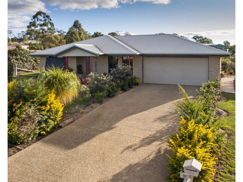 12 Highland Park Road, Meringandan West QLD 4352