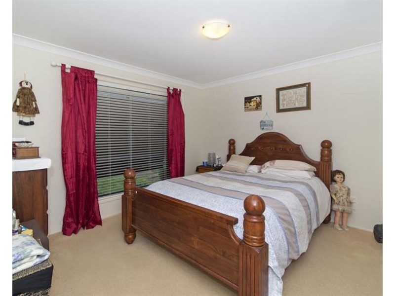 12 Highland Park Road, Meringandan West QLD 4352