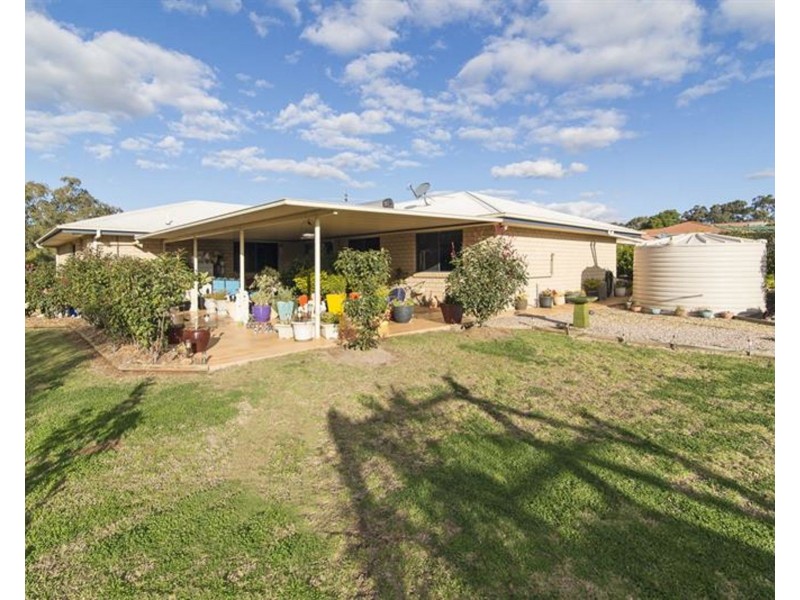 12 Highland Park Road, Meringandan West QLD 4352