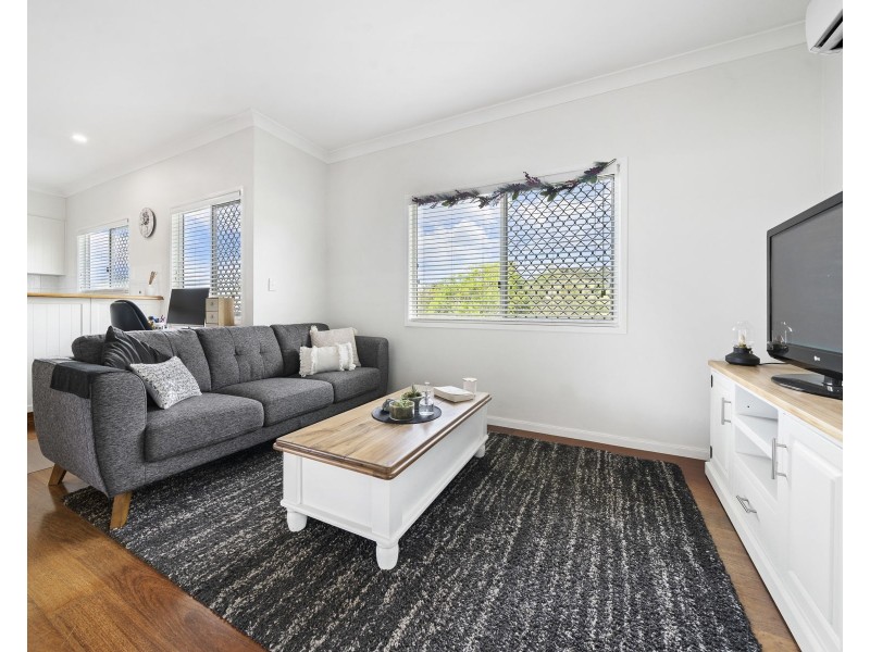 1 Belmore Drive, Withcott QLD 4352