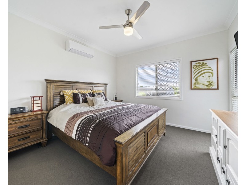 1 Belmore Drive, Withcott QLD 4352