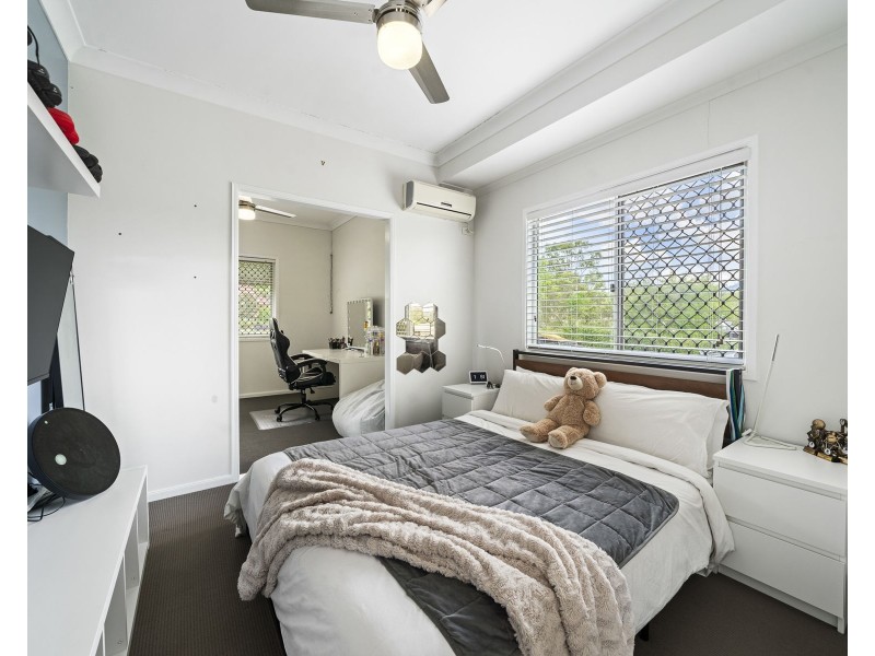 1 Belmore Drive, Withcott QLD 4352