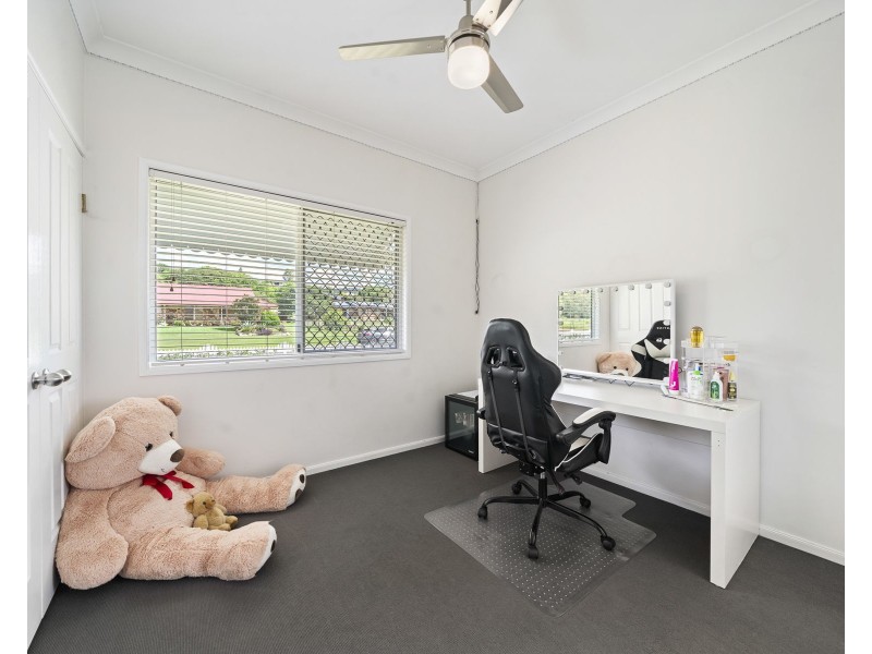 1 Belmore Drive, Withcott QLD 4352