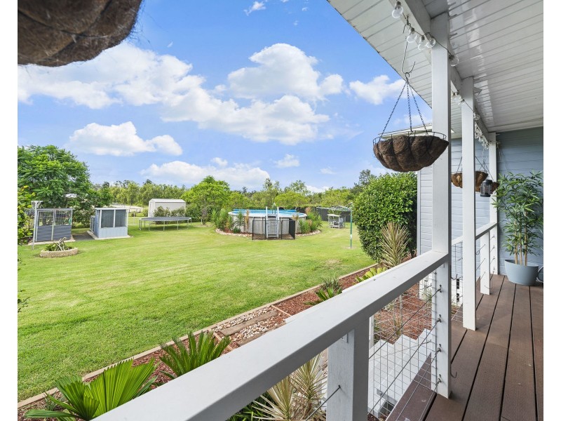 1 Belmore Drive, Withcott QLD 4352