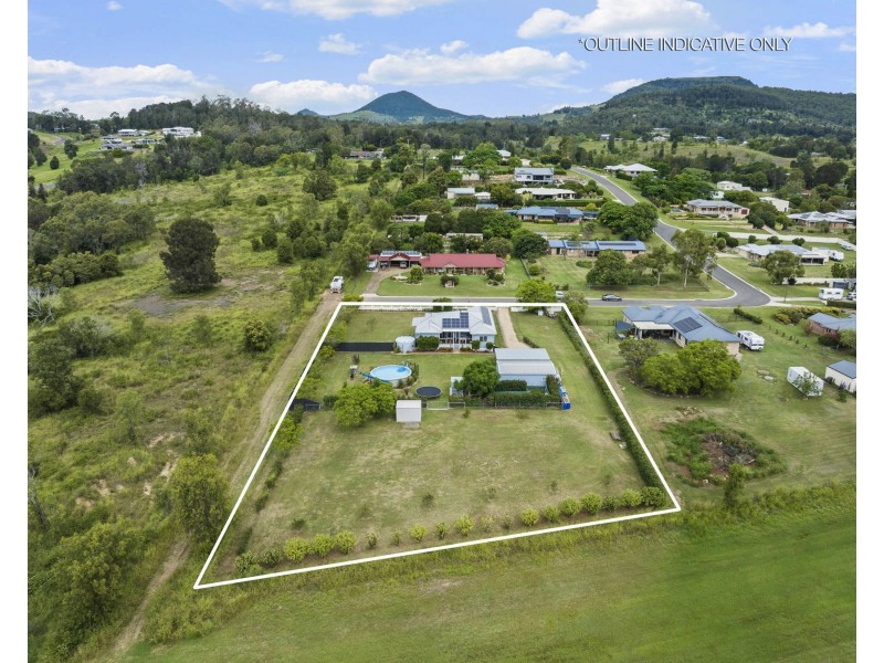 1 Belmore Drive, Withcott QLD 4352