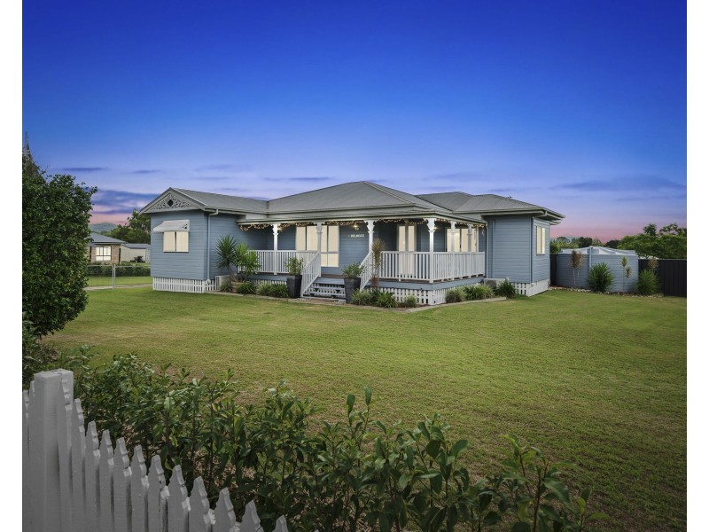 1 Belmore Drive, Withcott QLD 4352