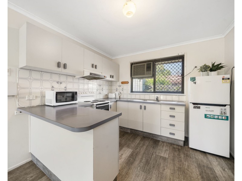 1 & 2/71 Ruthven Street, Harlaxton QLD 4350