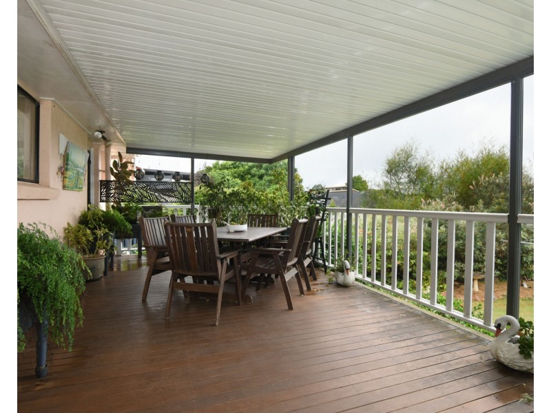 28 Jellicoe Street, Mount Lofty QLD 4350