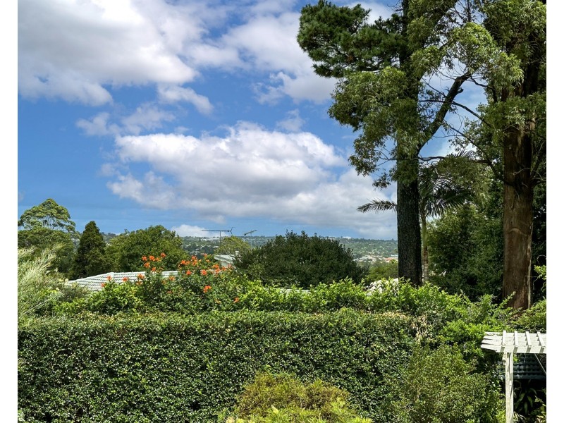 28 Jellicoe Street, Mount Lofty QLD 4350