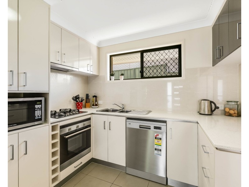 2/39 Gipps Street, Drayton QLD 4350