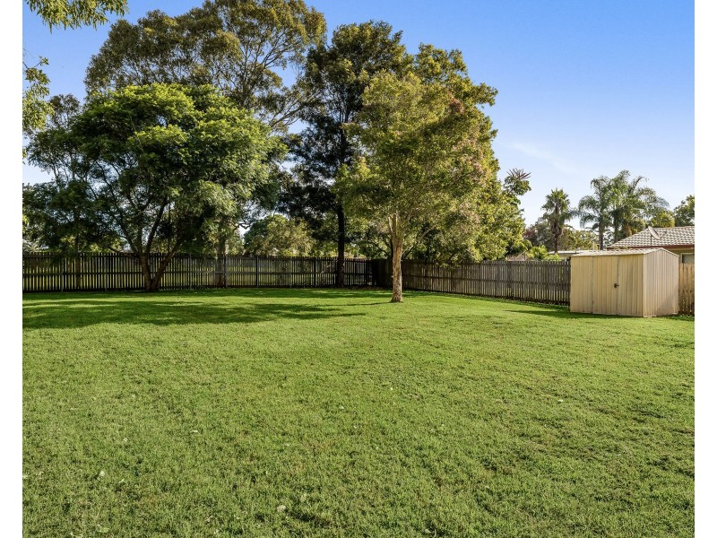 20 Charter Crescent, Rockville QLD 4350