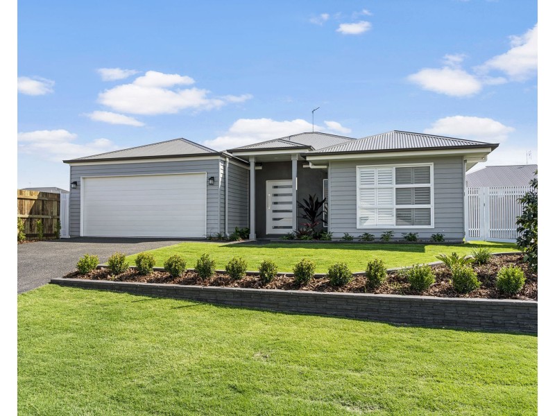 11 McGrory Drive, Kearneys Spring QLD 4350