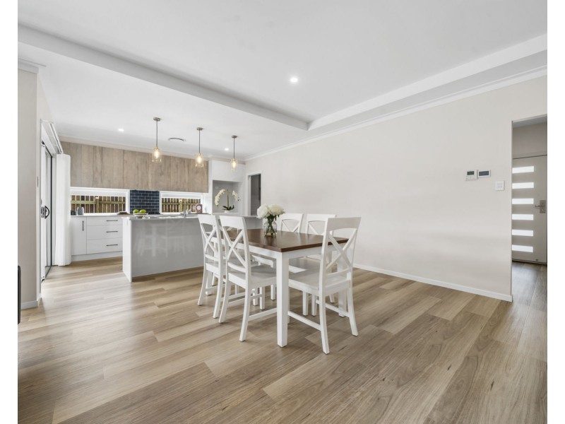 11 McGrory Drive, Kearneys Spring QLD 4350