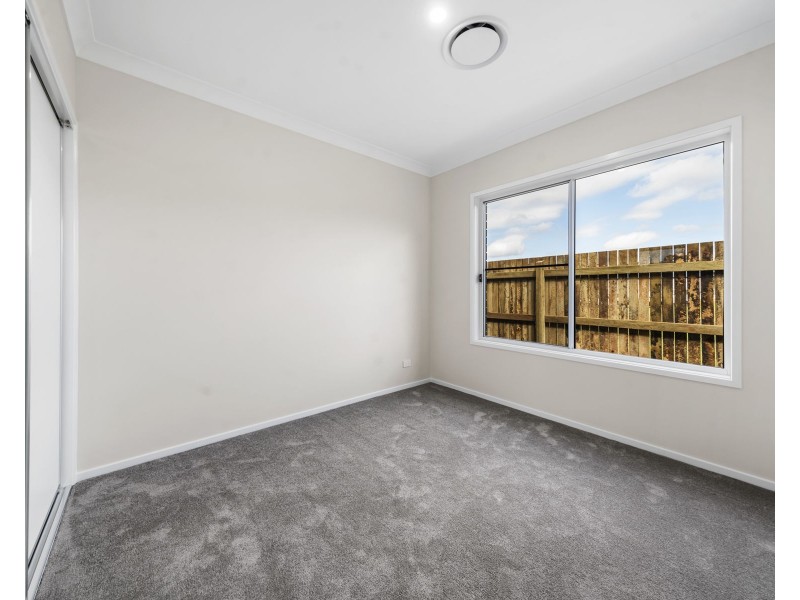 11 McGrory Drive, Kearneys Spring QLD 4350