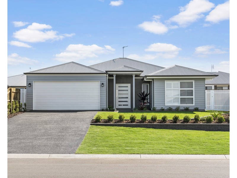 11 McGrory Drive, Kearneys Spring QLD 4350