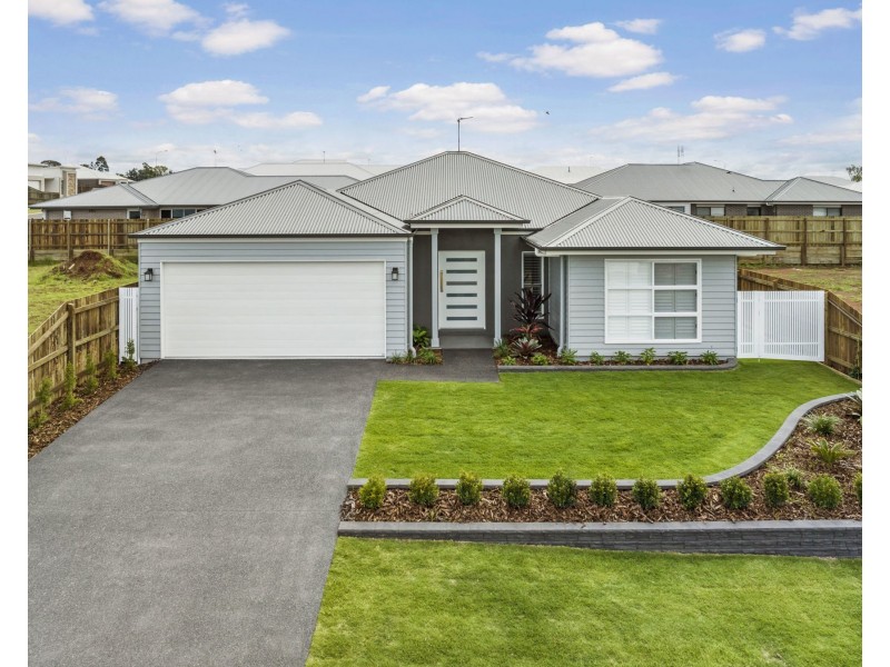 11 McGrory Drive, Kearneys Spring QLD 4350