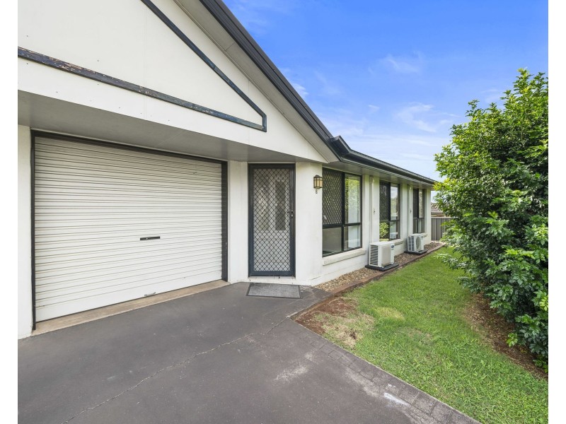2/17 Rose Street, Wilsonton QLD 4350