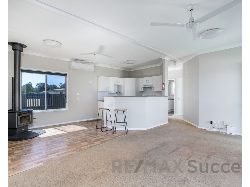 3 Paterson Street, Cambooya QLD 4358