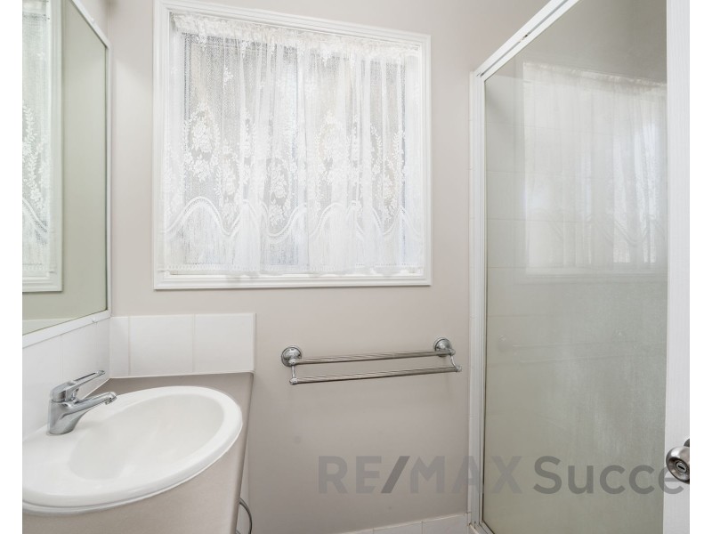 3 Paterson Street, Cambooya QLD 4358