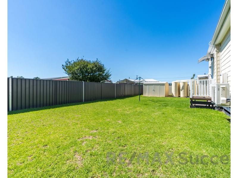 3 Paterson Street, Cambooya QLD 4358