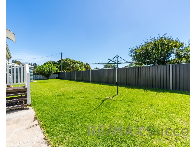 3 Paterson Street, Cambooya QLD 4358