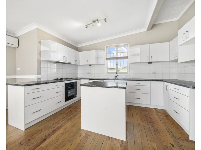 6 John Street, Goombungee QLD 4354