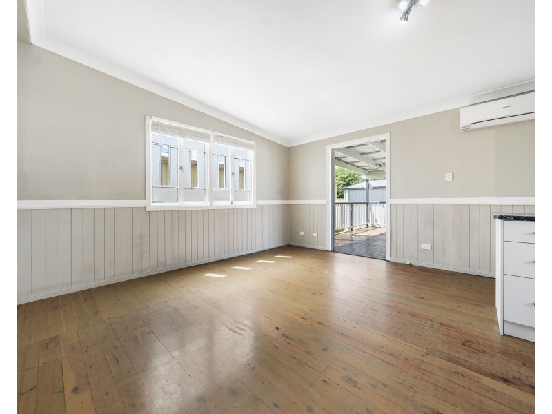 6 John Street, Goombungee QLD 4354