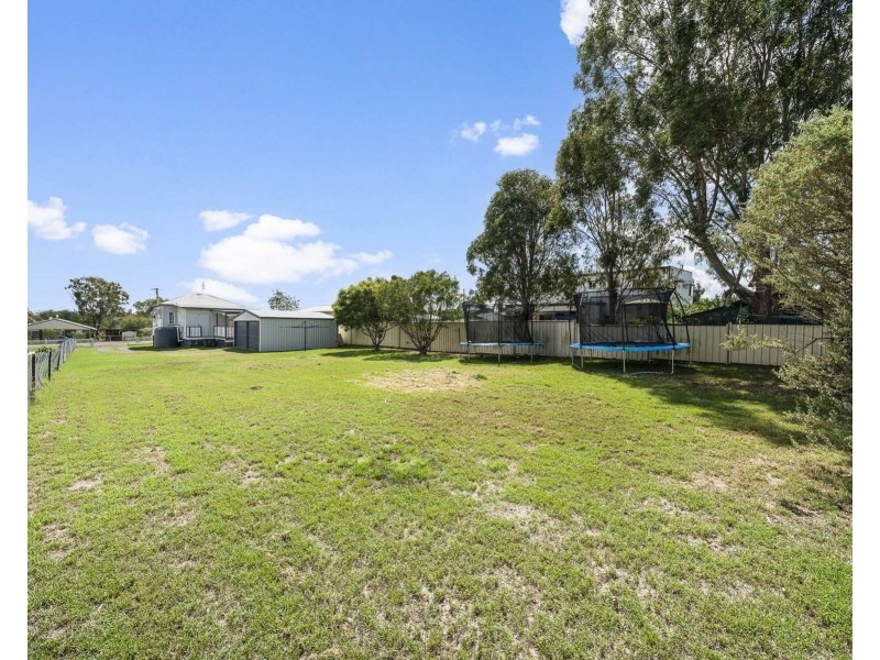 6 John Street, Goombungee QLD 4354