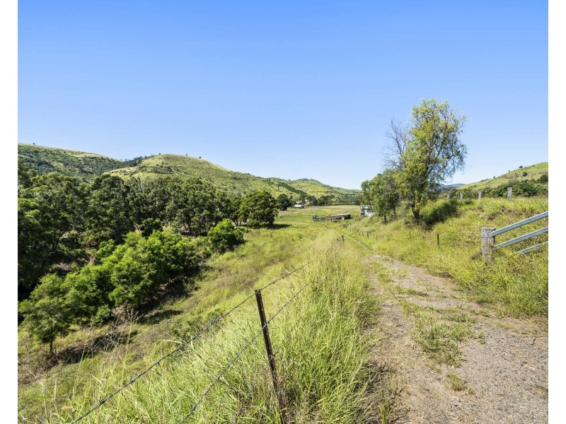 225 Lefthand Branch Road, Lefthand Branch QLD 4343